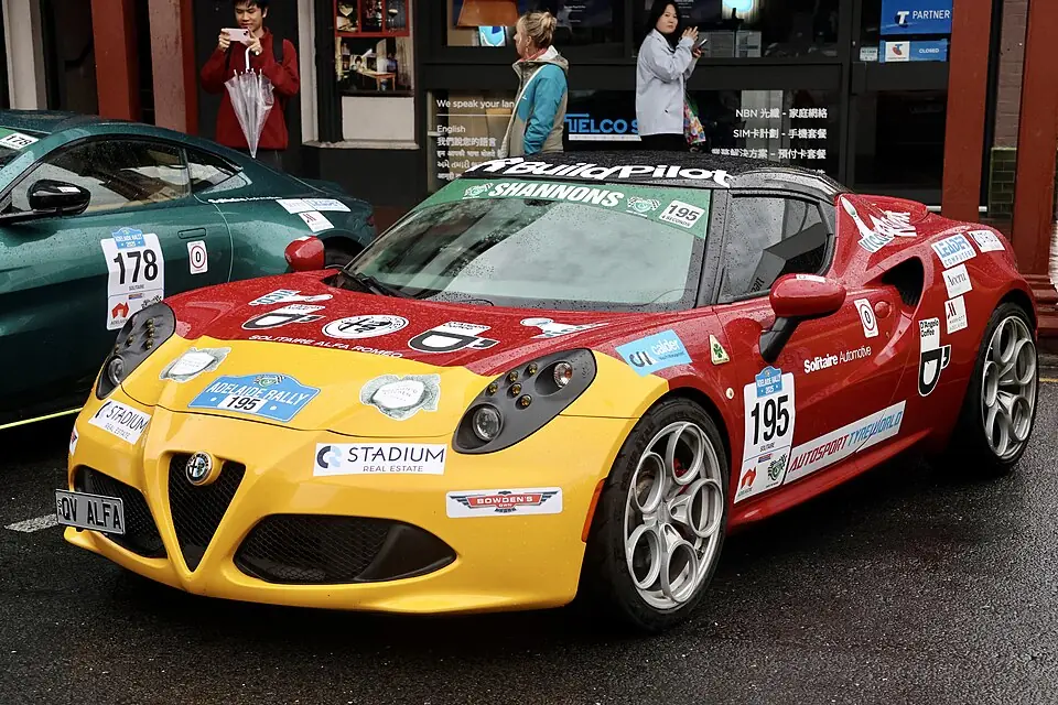 Red Alfa Romeo 4C, three-quarter front view