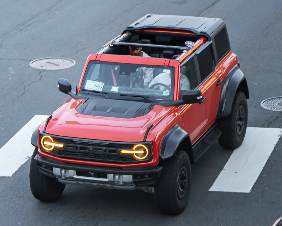 Code Orange Ford Bronco Raptor (U725) with the roof panels removed, seen from above