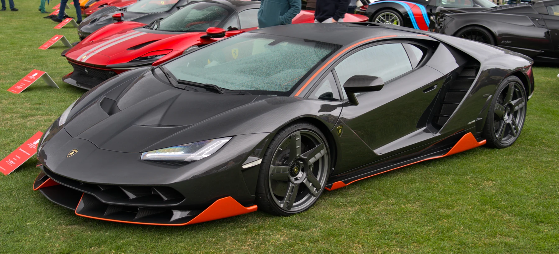 Lamborghini Centenario, three-quarter front view