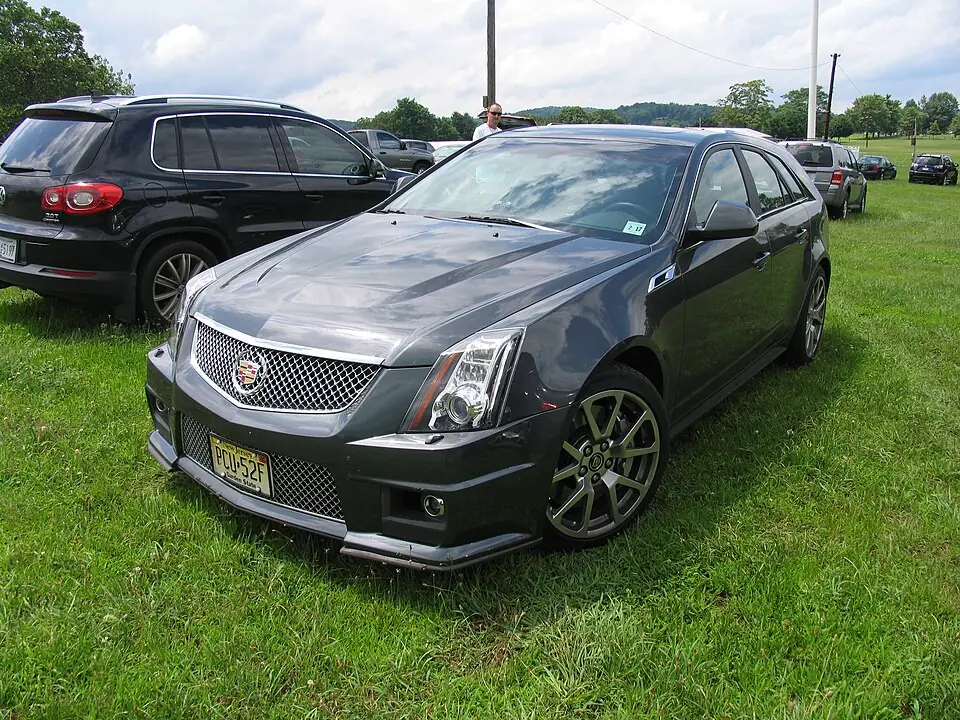 Black Cadillac CTS-V Wagon, three-quarter front view