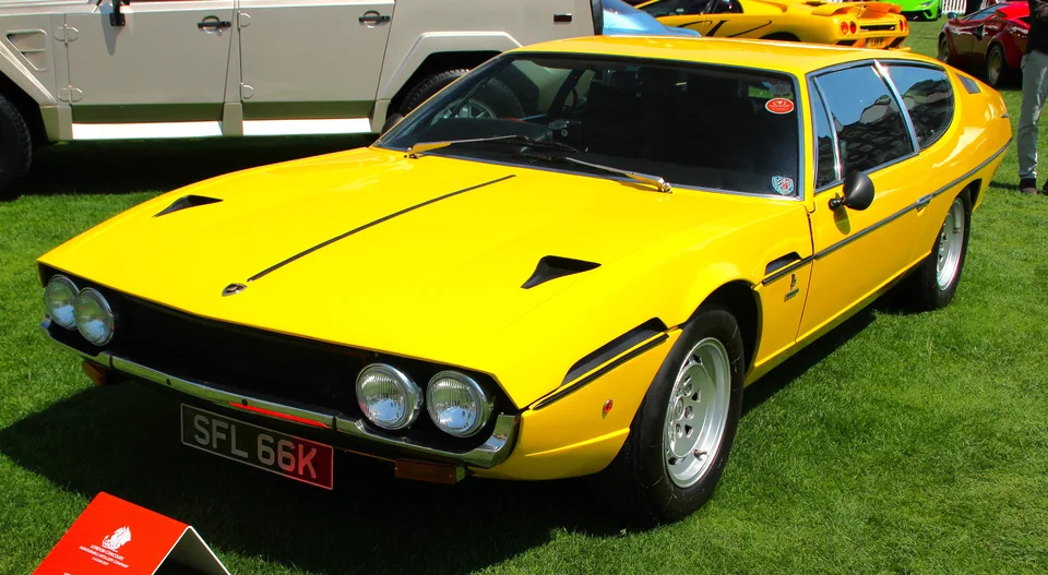 Yellow Lamborghini Espada, three-quarter front view