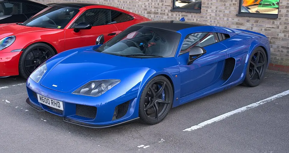 Blue Noble M600, three-quarter front view