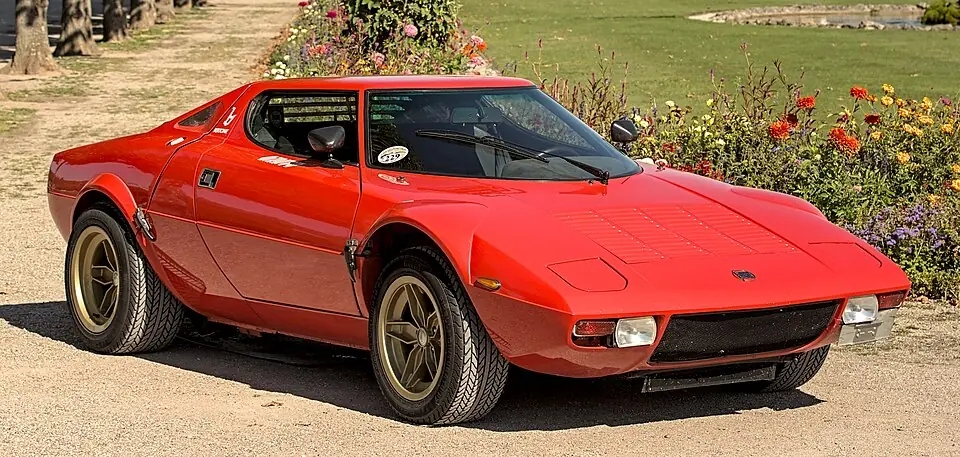 Red Lancia Stratos HF Stradale, three-quarter front view